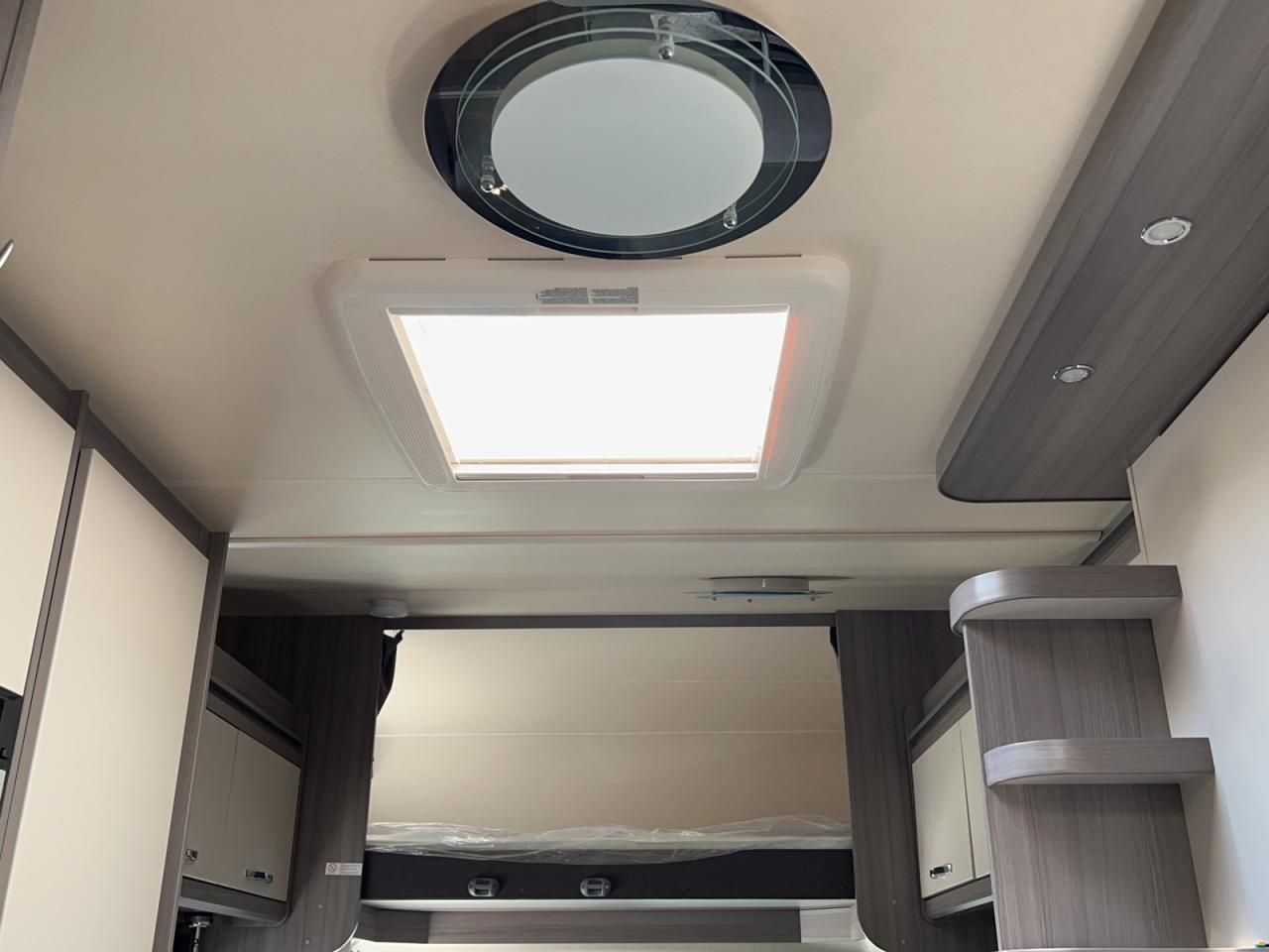 Hobby Alkoven A65 KM