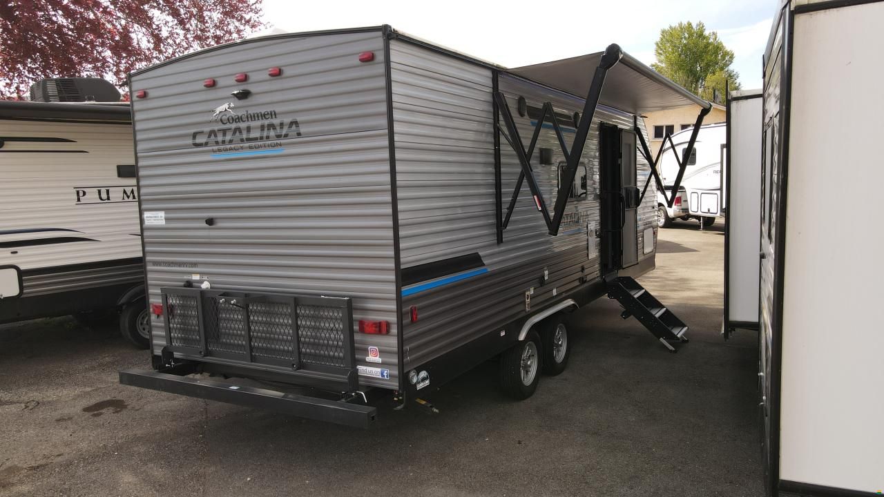 Catalina Legacy 243 RBS