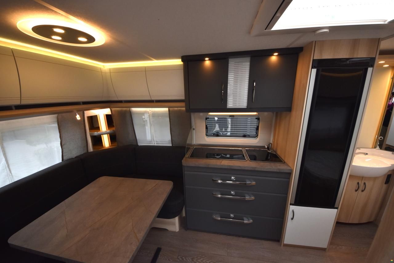 Hobby 460 UFe De Luxe (O04)