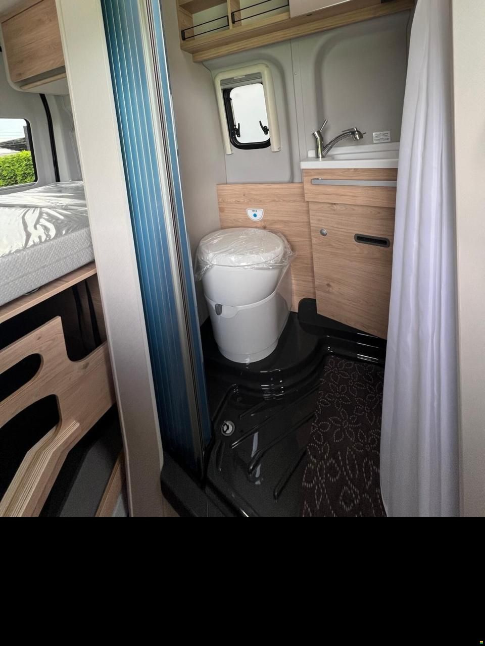 Dethleffs Globetrail Classic 590 DK Ford