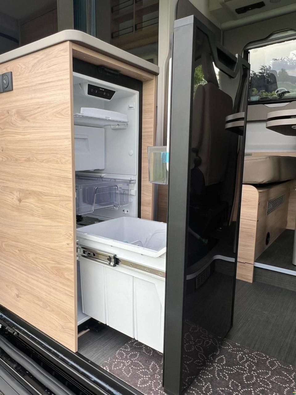 Dethleffs Globetrail Classic 590 DK Ford