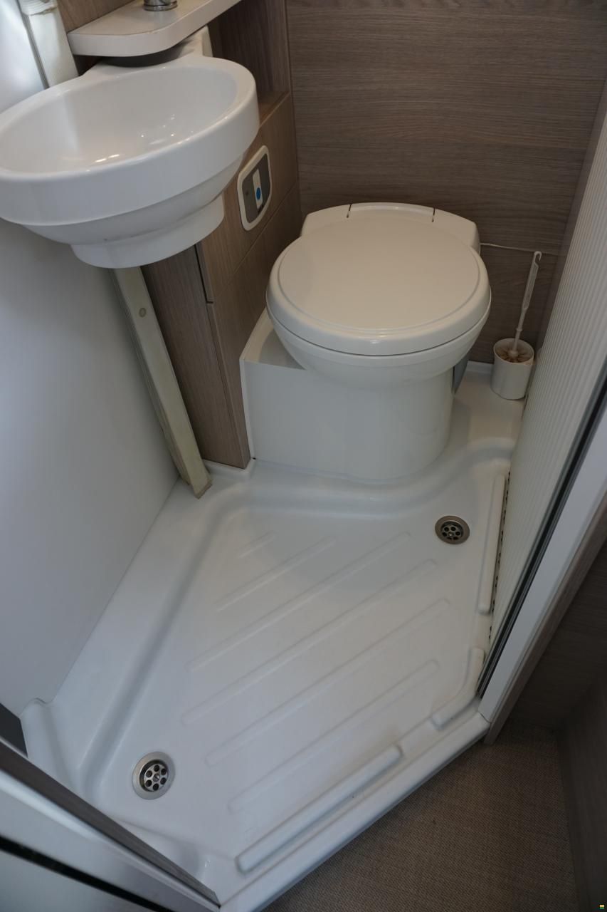 B&uuml;rstner Nexxo Van 659