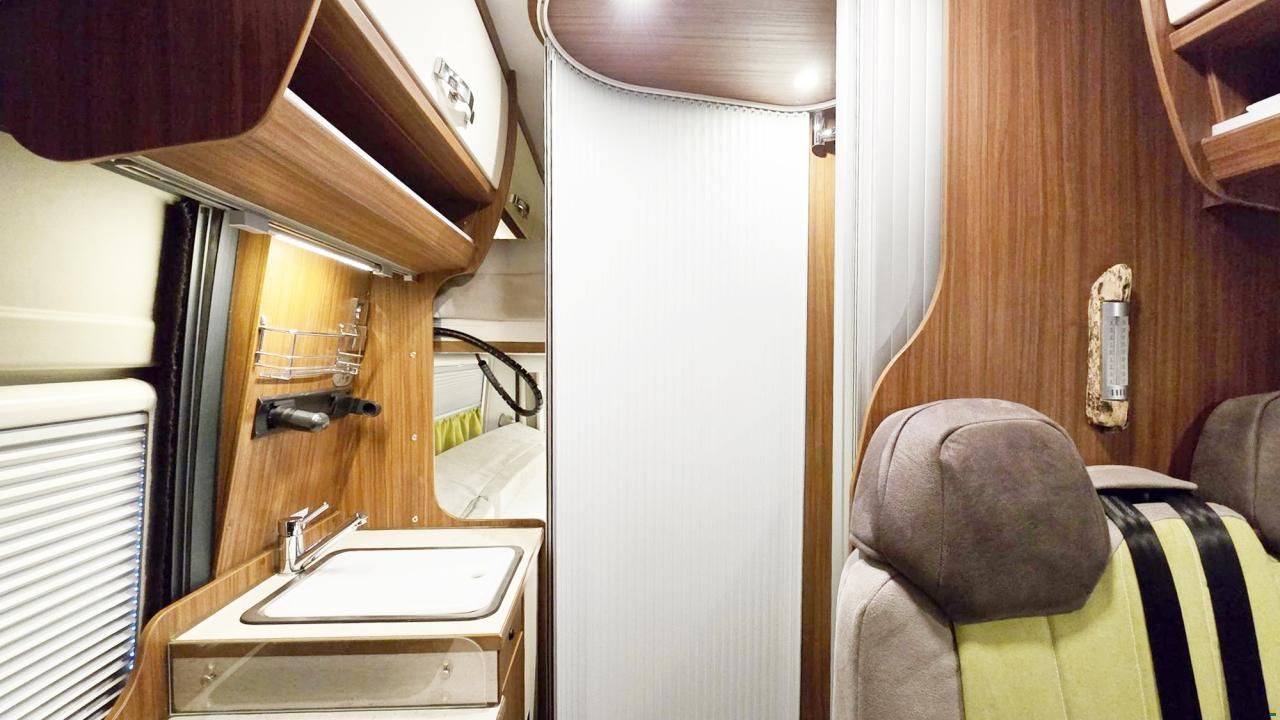 Pössl GLOBECAR GLOBESTAR 600L 2,3D AUT HOCDACH