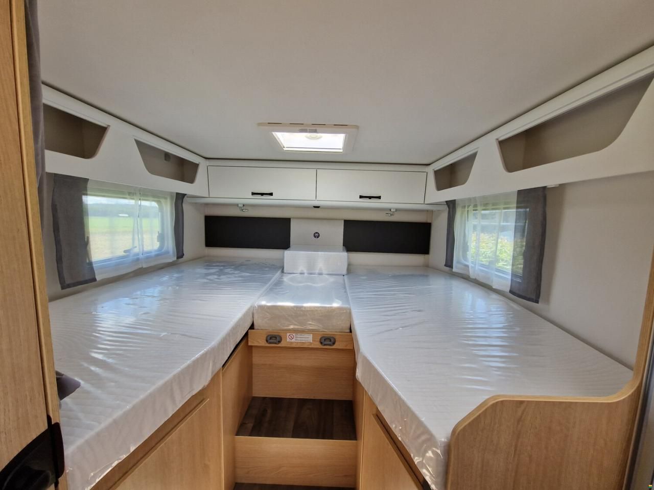 Sunlight Adventure T Ford 680