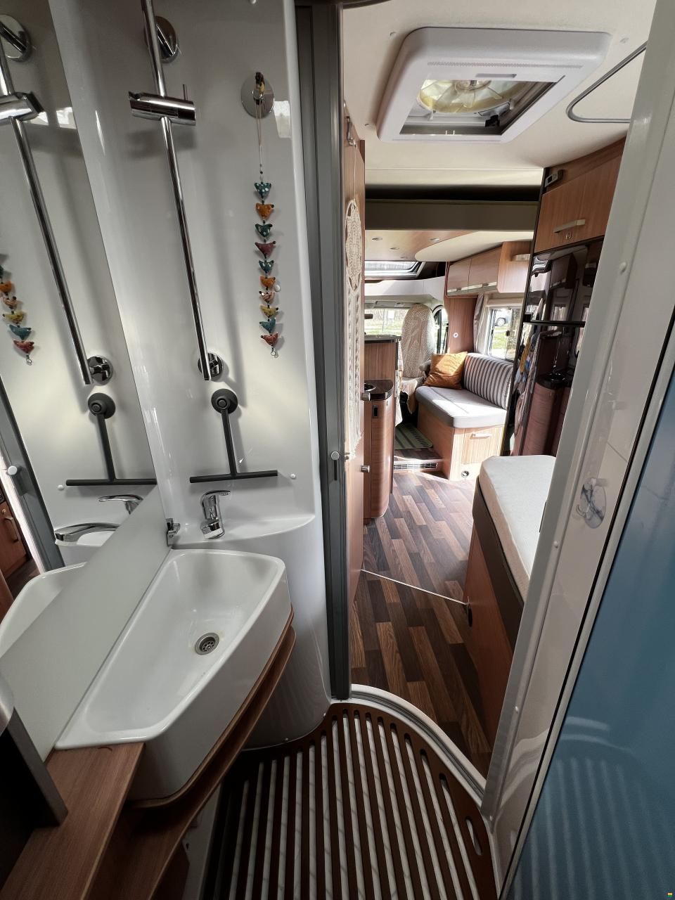 Knaus Sky Wave 650 MF Celebration