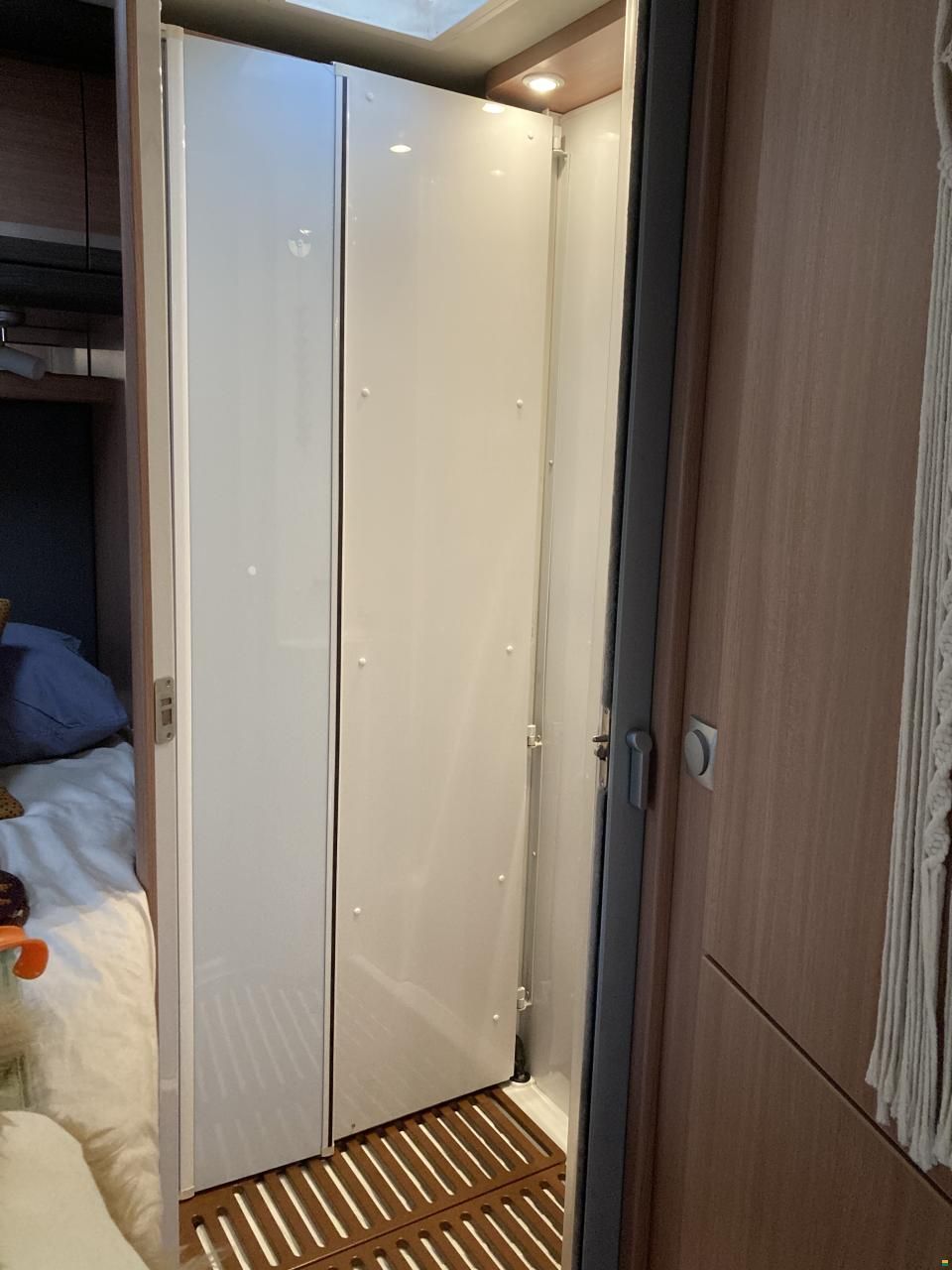 Knaus Sky Wave 650 MF Celebration