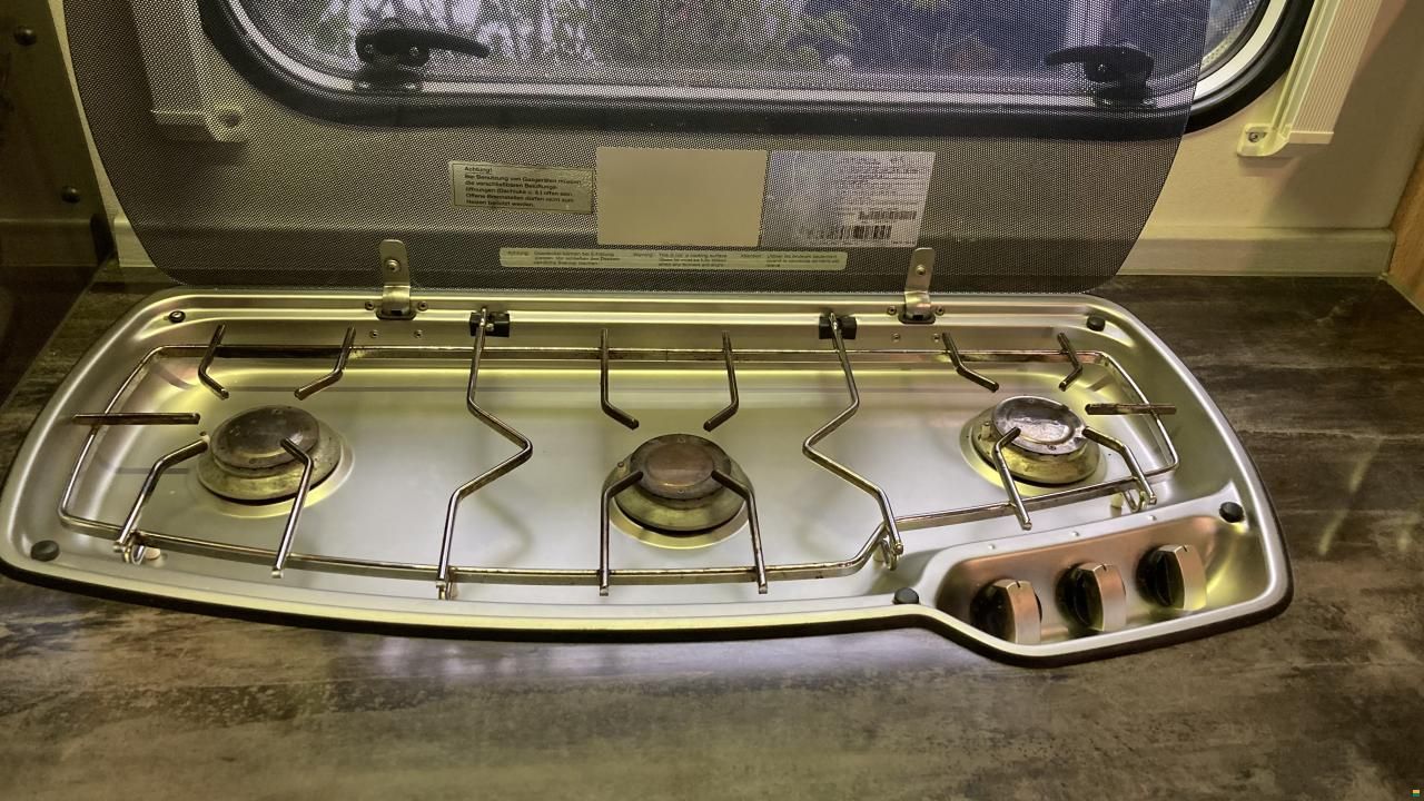 Knaus Sky Wave 650 MF Celebration