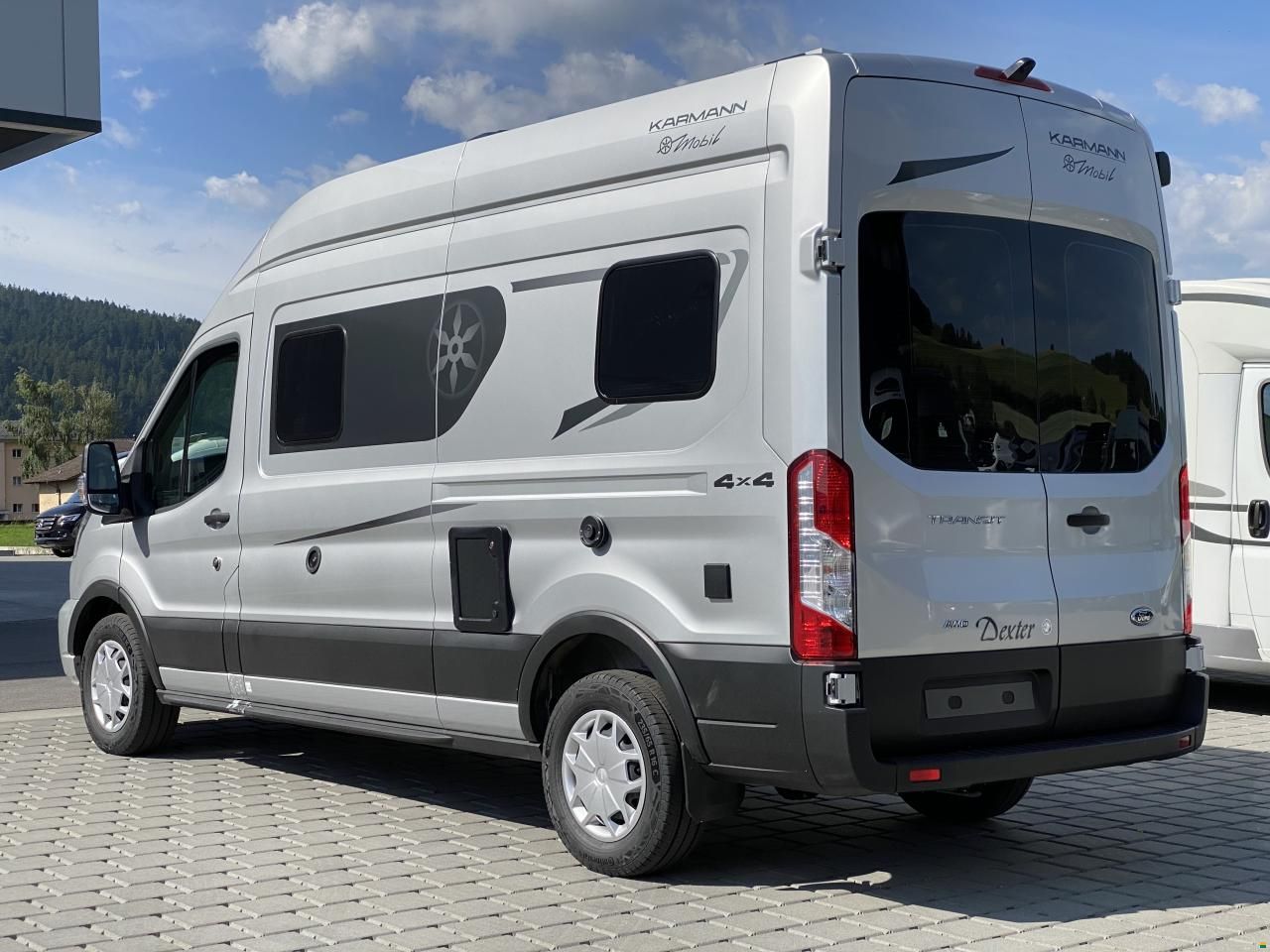 Karmann Dexter 560 4x4