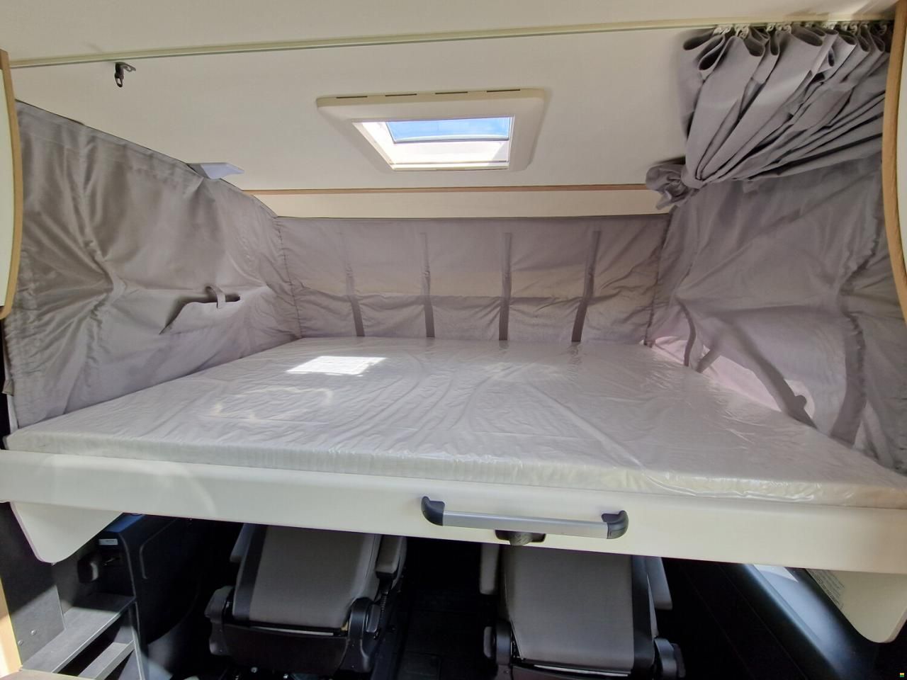 Sunlight Adventure I 67S