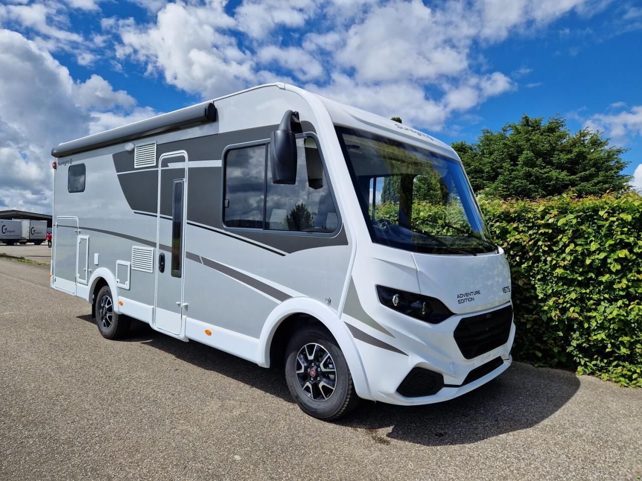 Sunlight Adventure I 67S