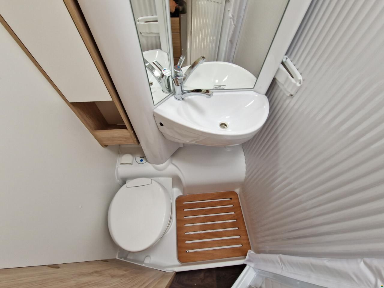 Sunlight Adventure I 67S