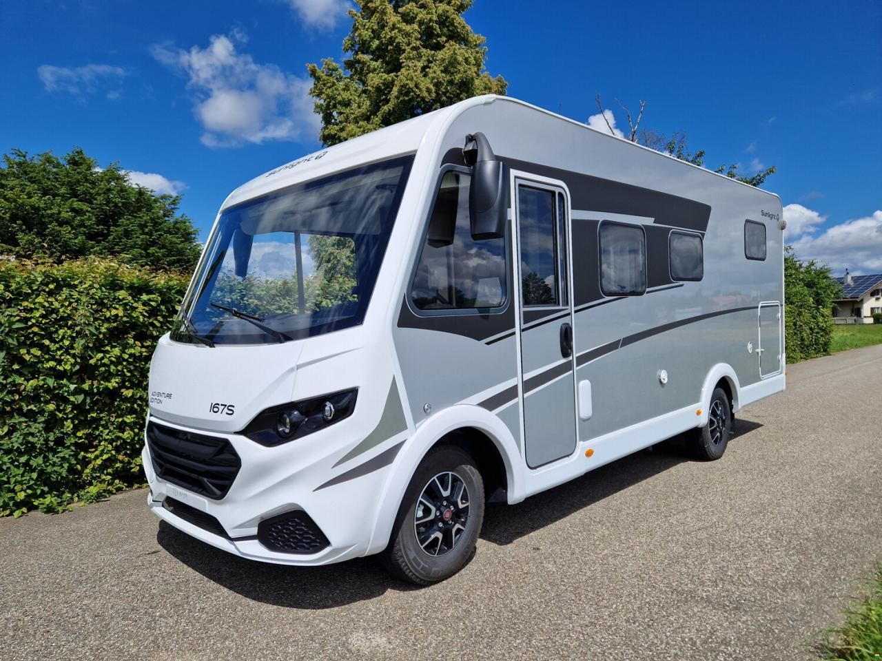 Sunlight Adventure I 67S