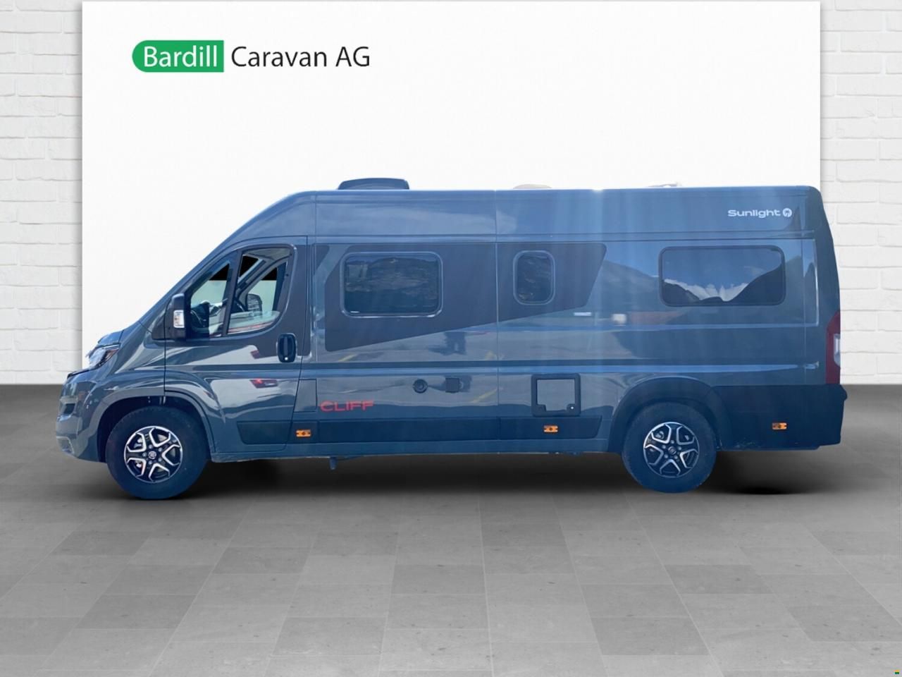 Sunlight Adventure Cliff 640