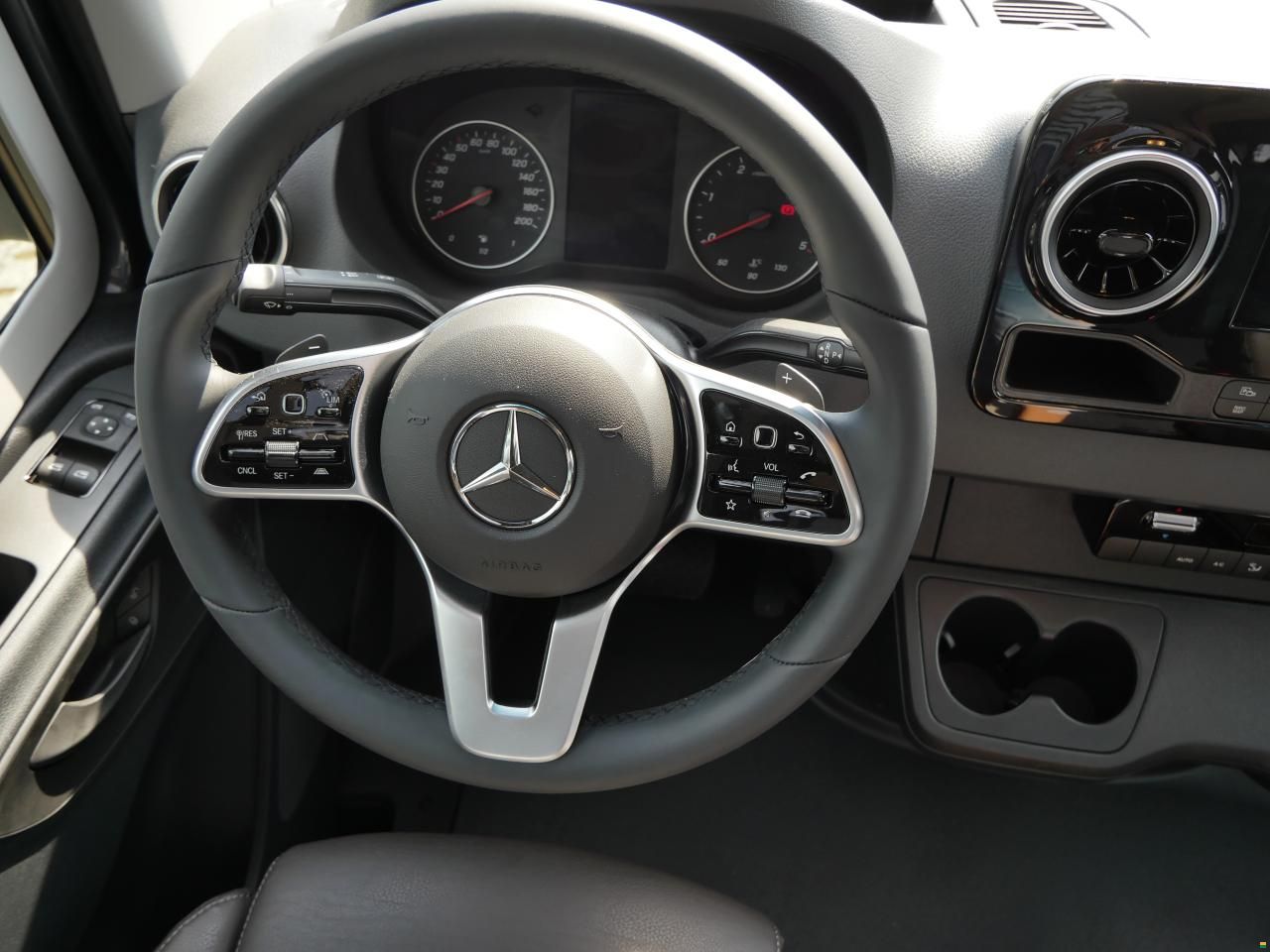 Adria Coral Supreme MB 650 SL