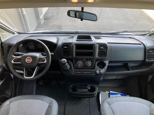 Adria Coral XL Axess 660 SL