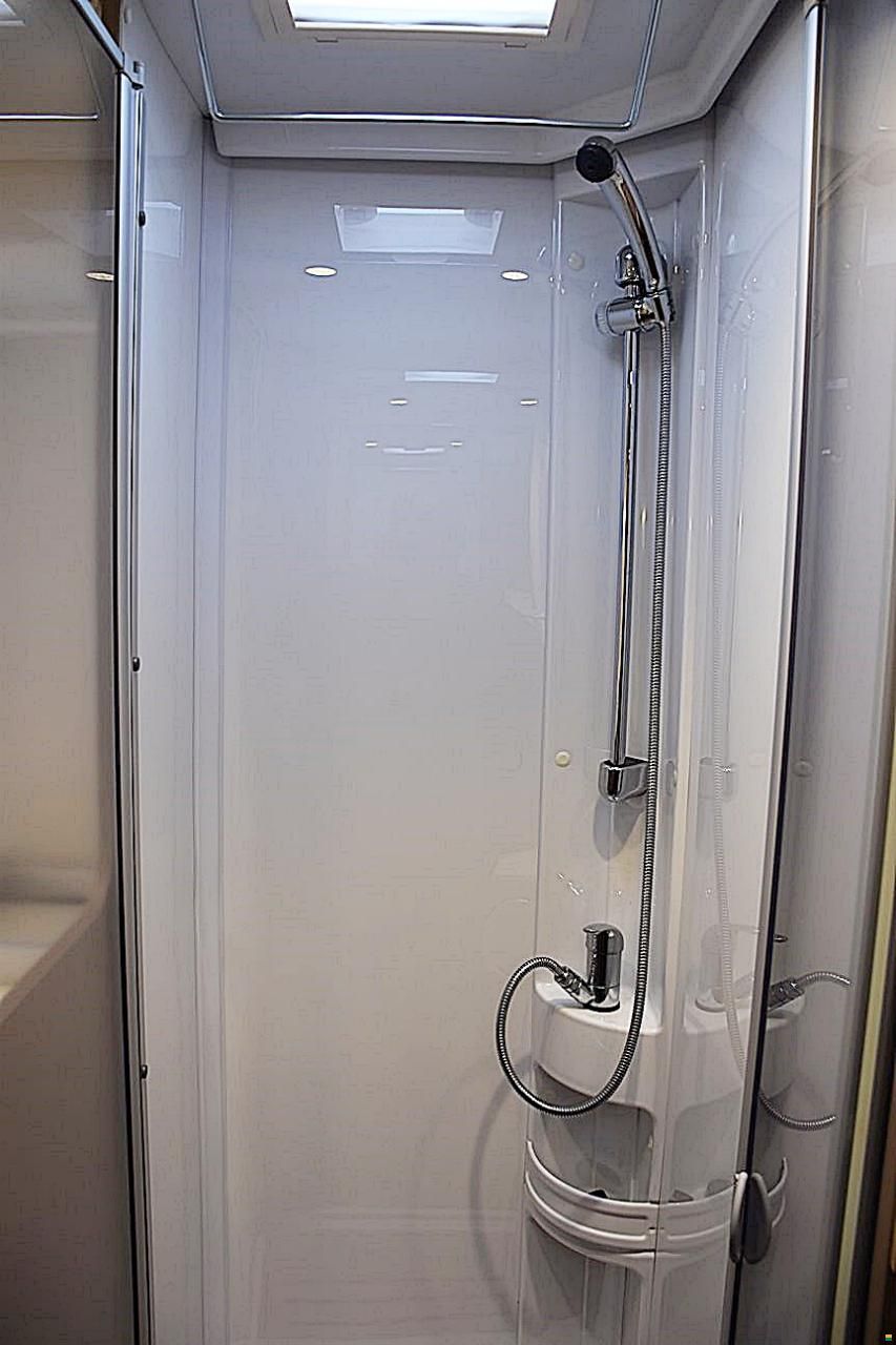 Etrusco I 7400 SB COMPLETE SELE 2,3 D 9G-AUTOMAT