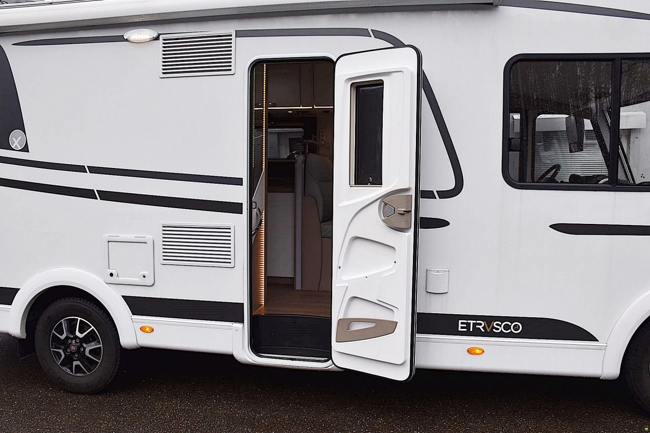 Etrusco I 7400 SB COMPLETE SELE 2,3 D 9G-AUTOMAT