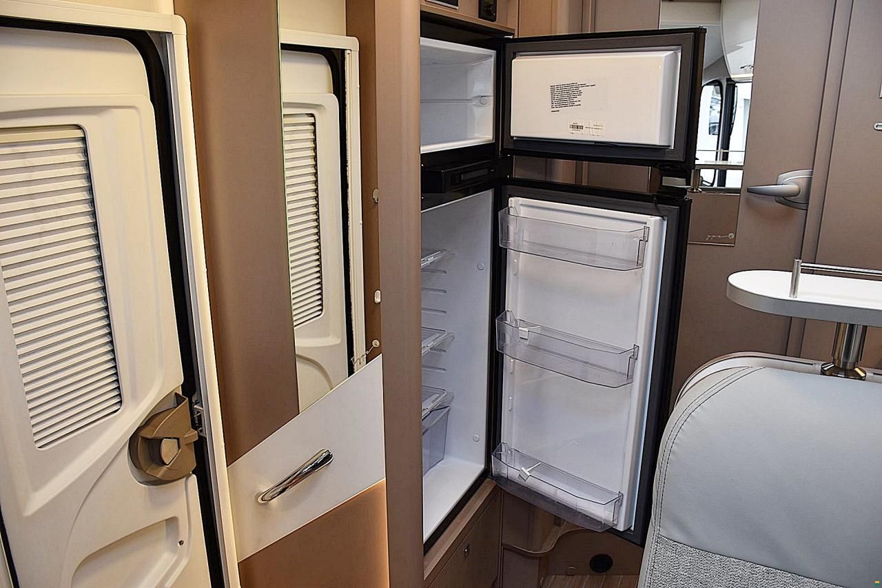 Etrusco I 7400 SB COMPLETE SELE 2,3 D 9G-AUTOMAT