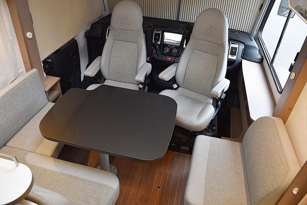 Etrusco I 7400 SB COMPLETE SELE 2,3 D 9G-AUTOMAT