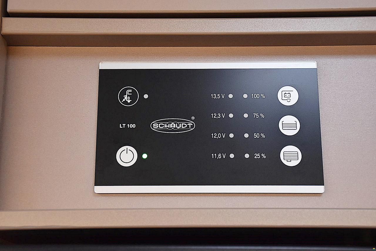 Etrusco I 7400 SB COMPLETE SELE 2,3 D 9G-AUTOMAT