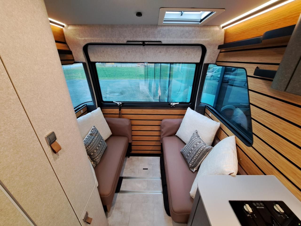 Hymer Venture S