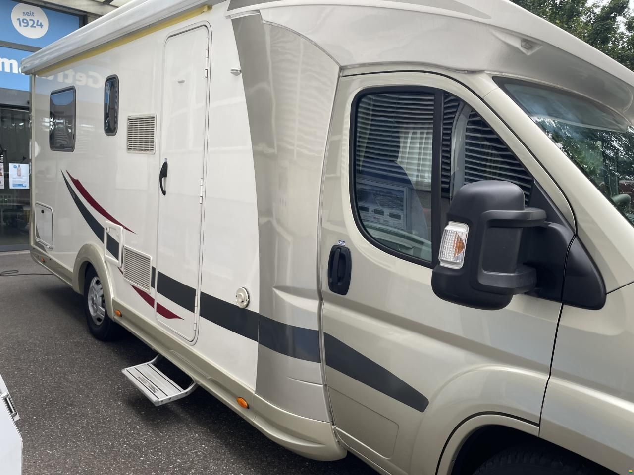Terrestra T710