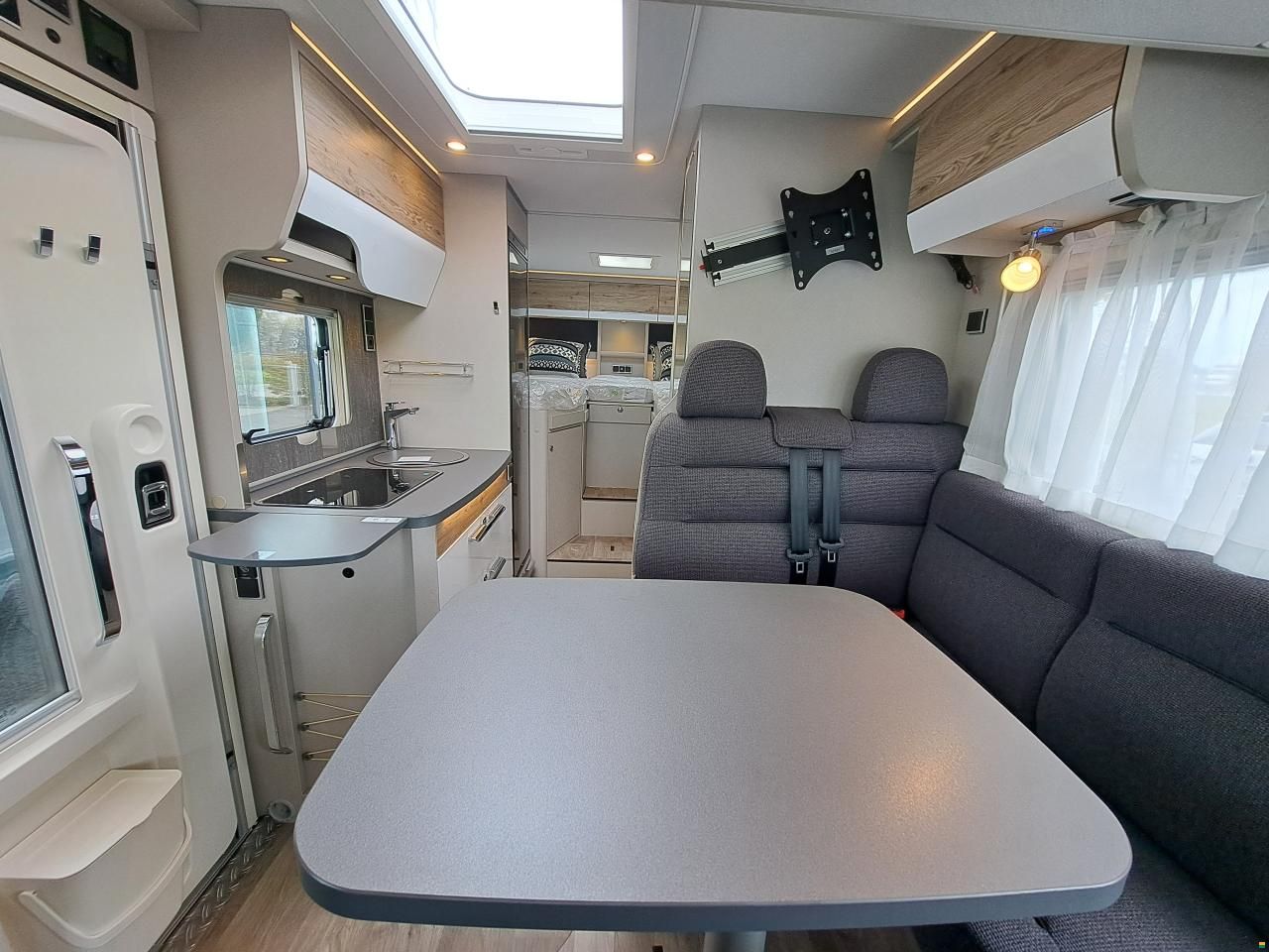 Hymer Exsis I 474