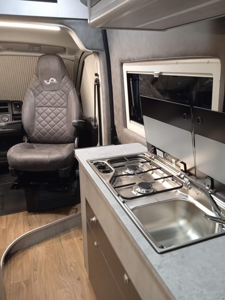 Megamobil Mega Classic 600 Opel 165 PS