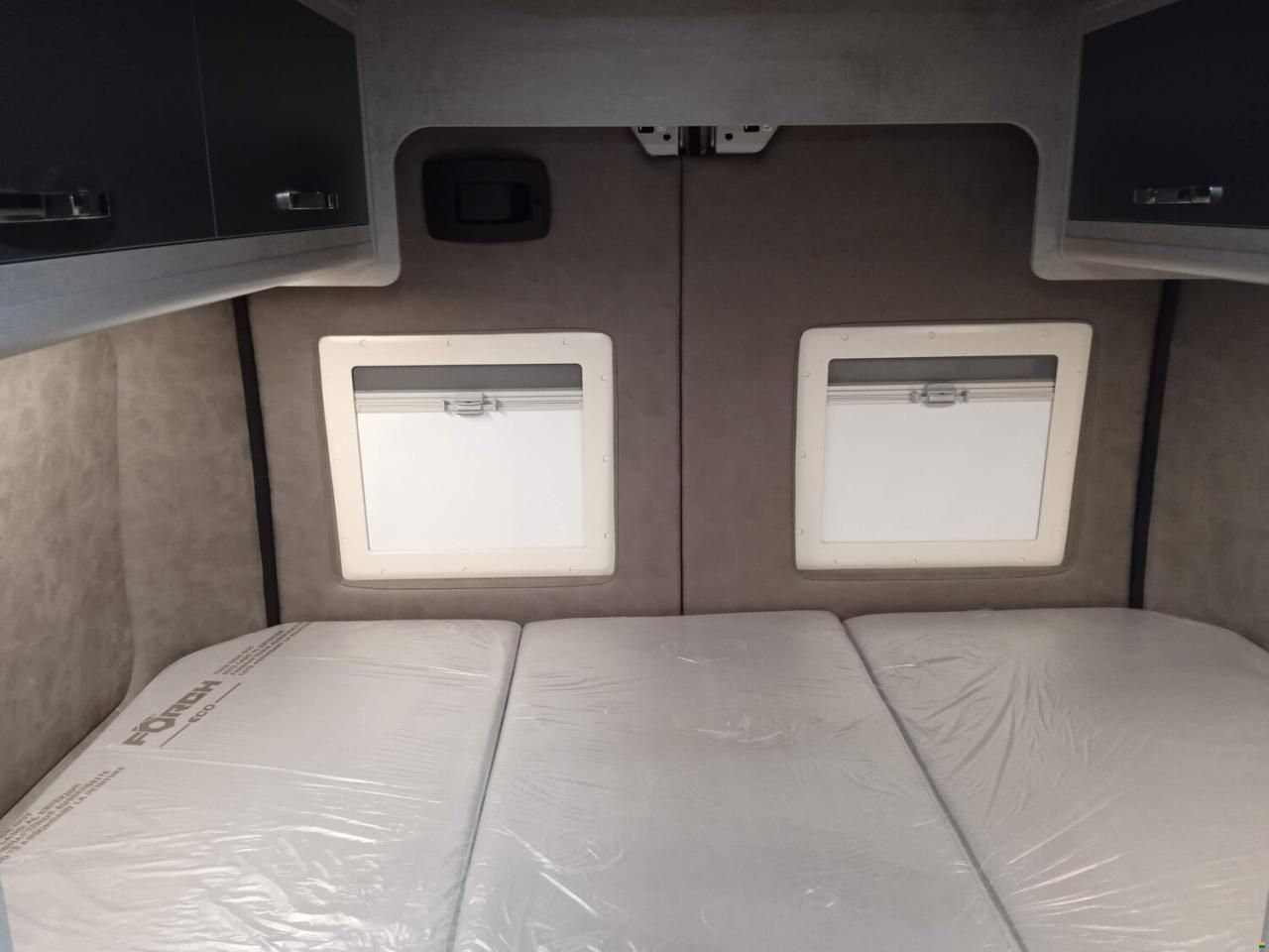 Megamobil Mega Classic 600 Opel 165 PS