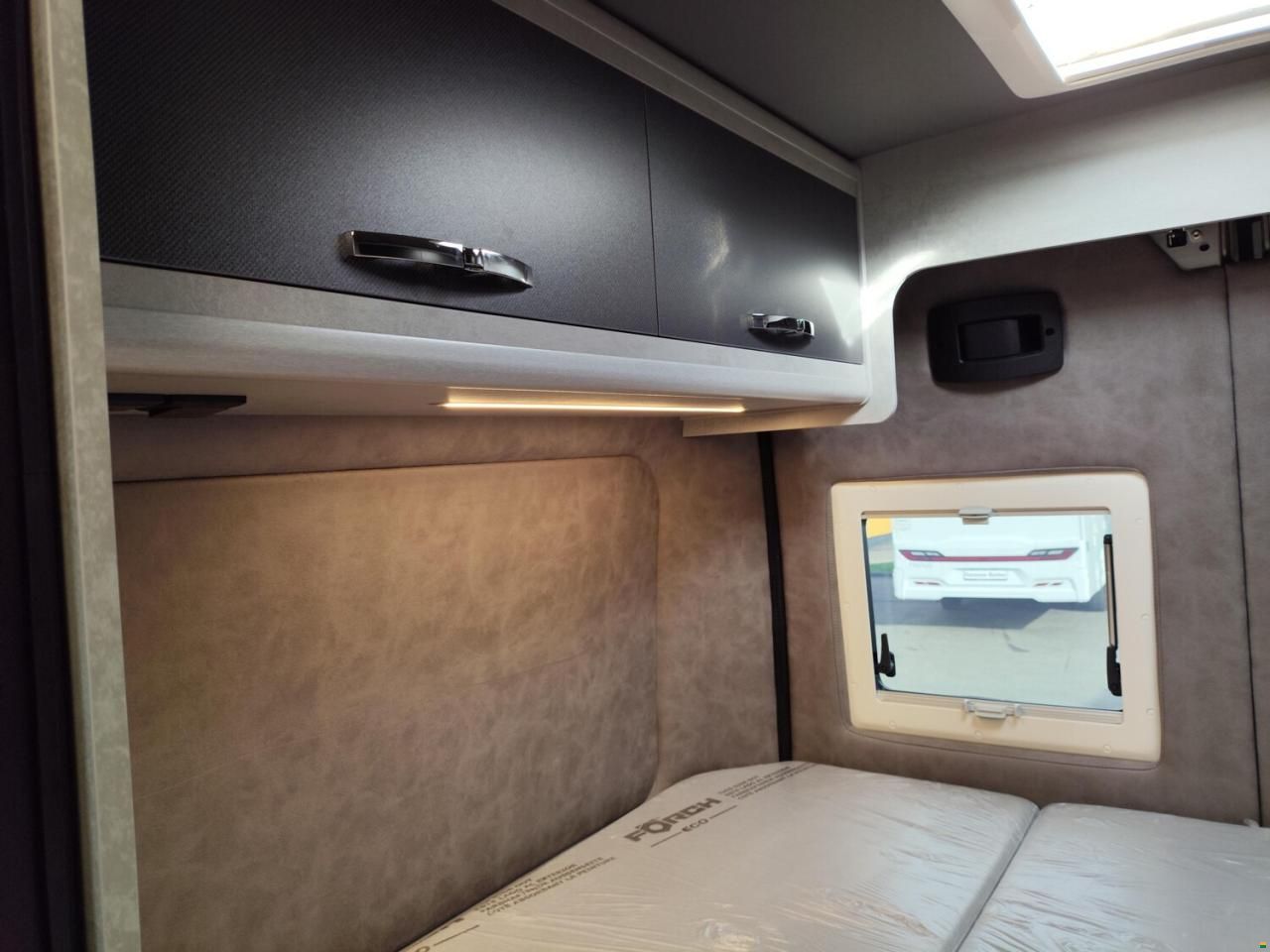 Megamobil Mega Classic 600 Opel 165 PS