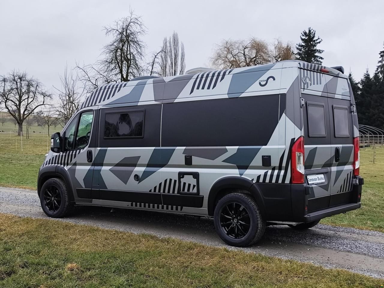 Megamobil Mega Classic 600 Opel 165 PS