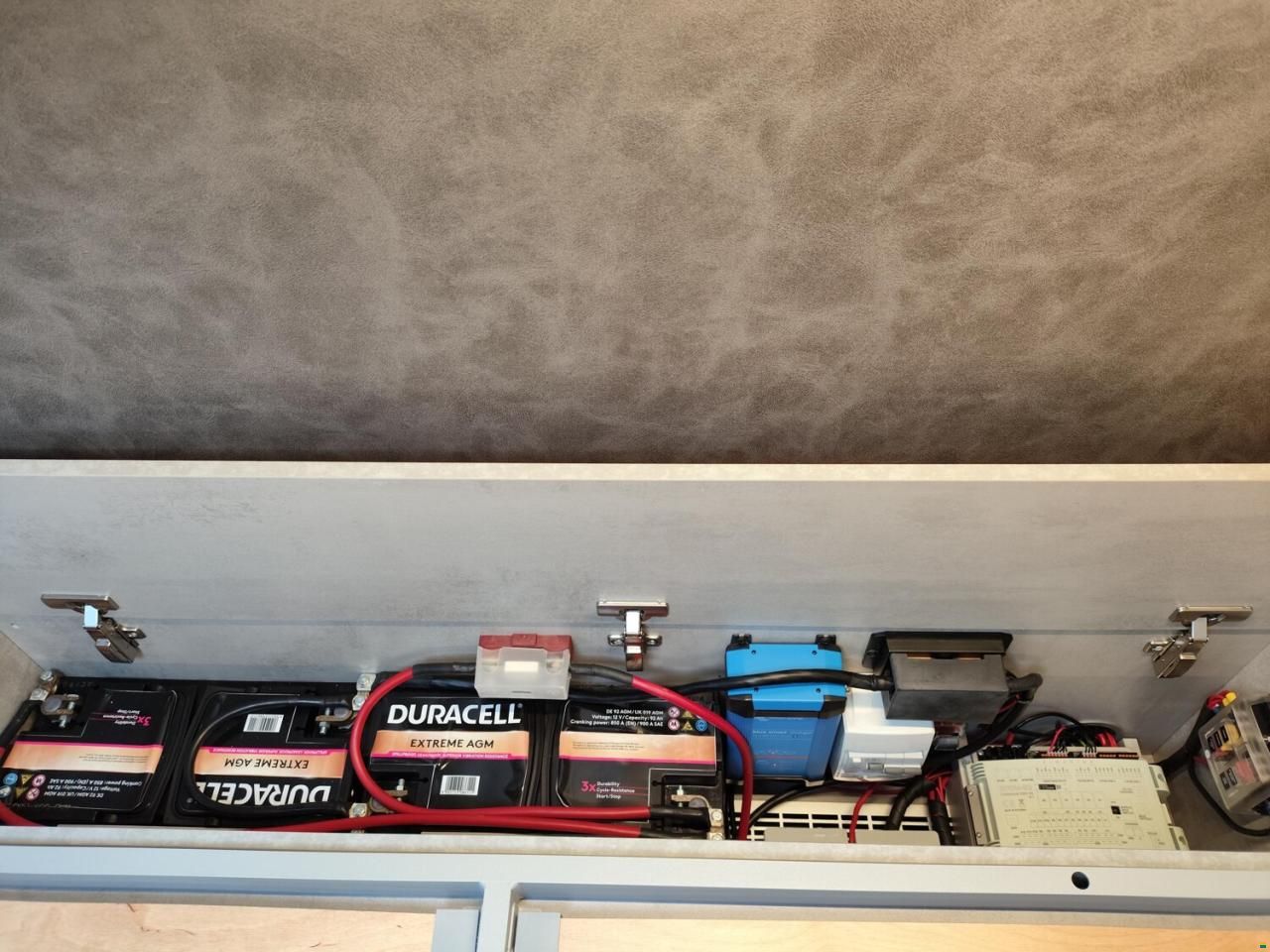 Megamobil Mega Classic 600 Opel 165 PS