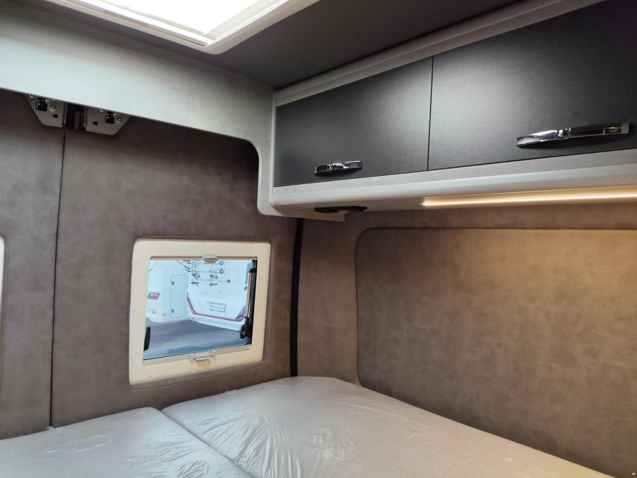 Megamobil Mega Classic 600 Opel 165 PS