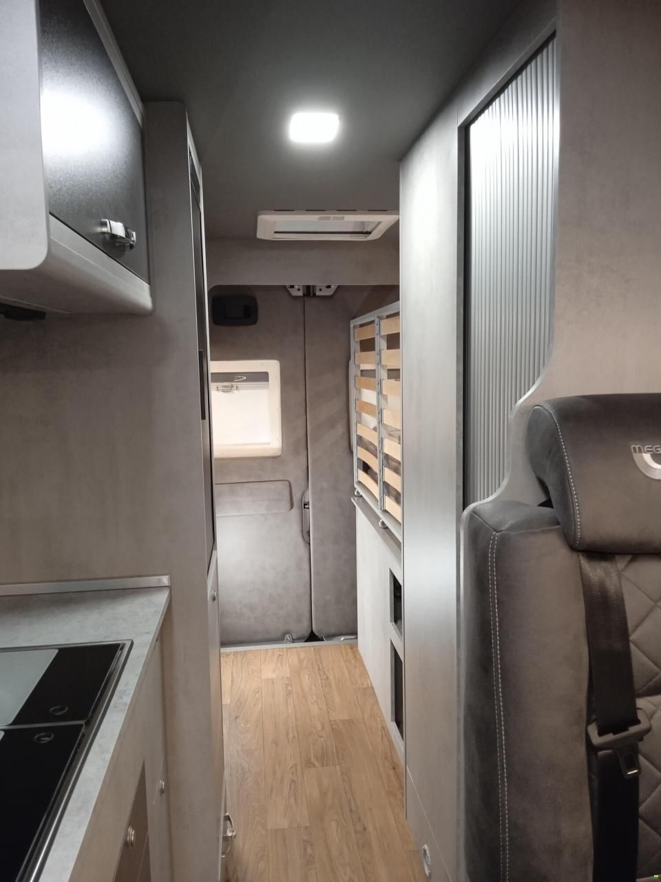 Megamobil Mega Classic 600 Opel 165 PS