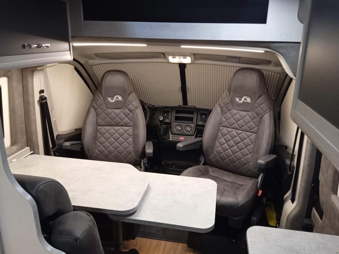 Megamobil Mega Classic 600 Opel 165 PS