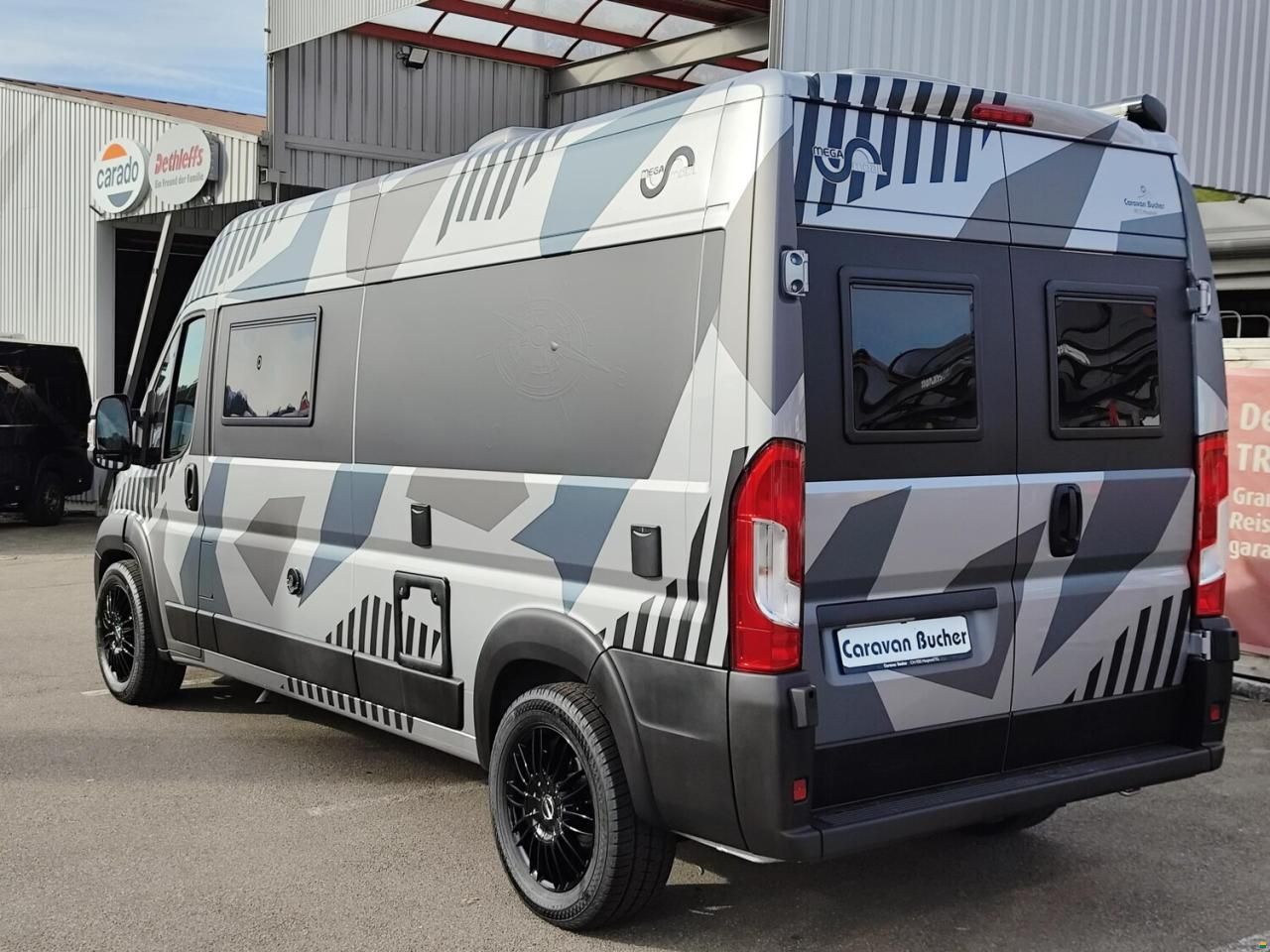 Megamobil Mega Classic 600 Opel 165 PS