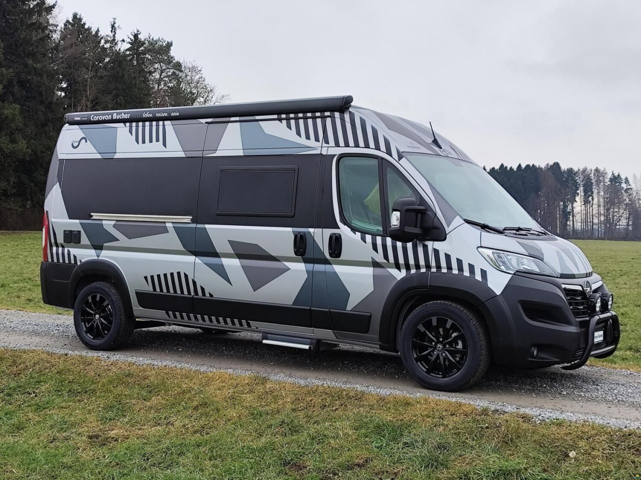 Megamobil Mega Classic 600 Opel 165 PS