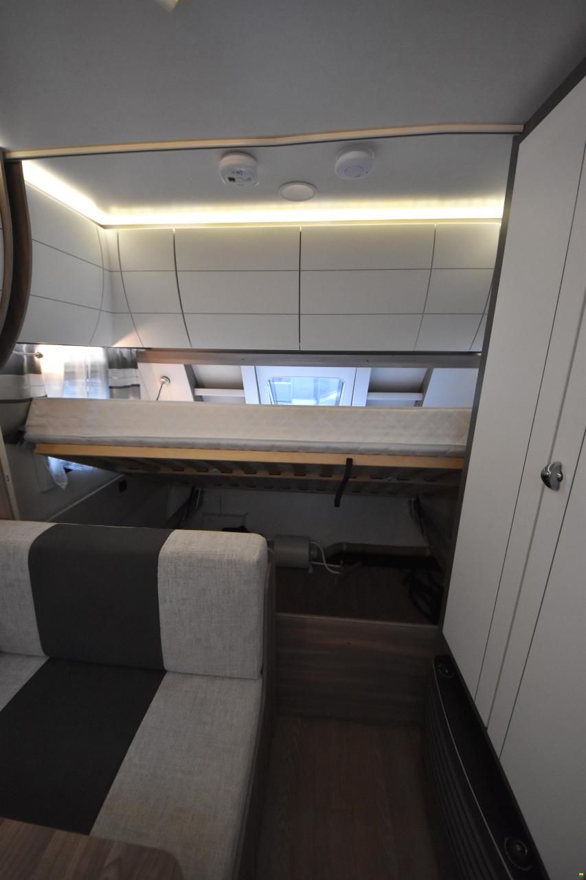 Hobby 490 KMF Excellent Edition