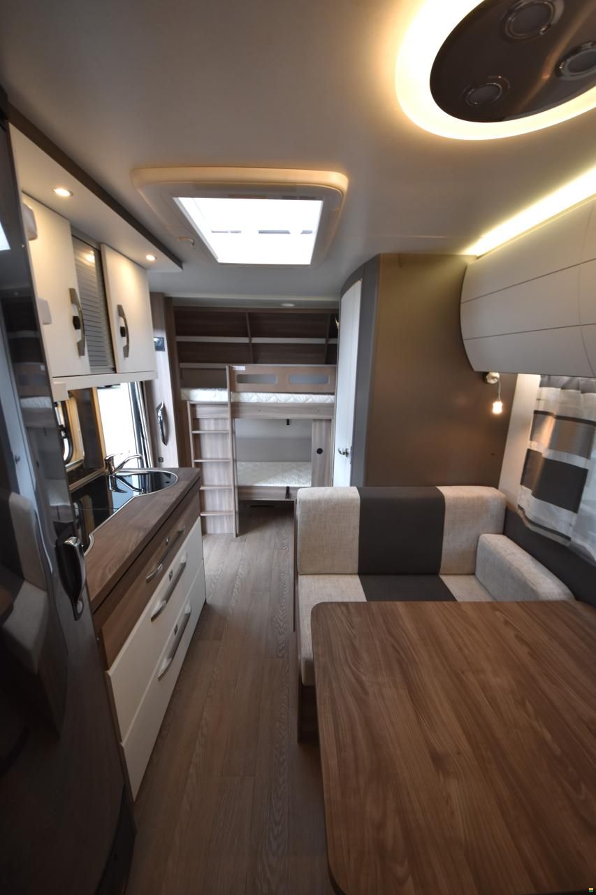 Hobby 490 KMF Excellent Edition