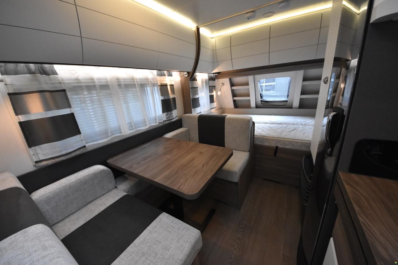 Hobby 490 KMF Excellent Edition