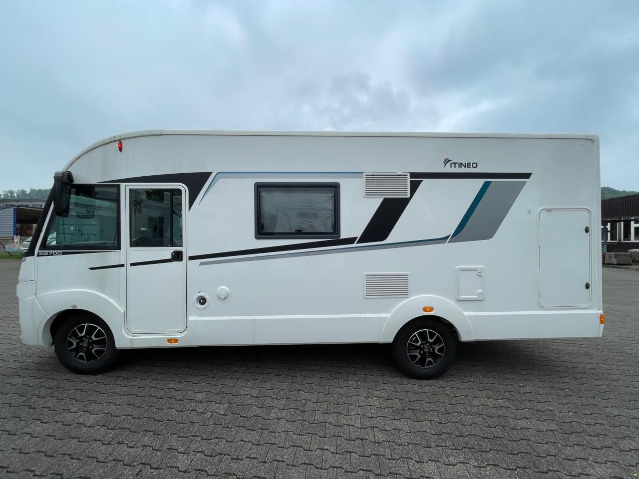 Itineo SB700