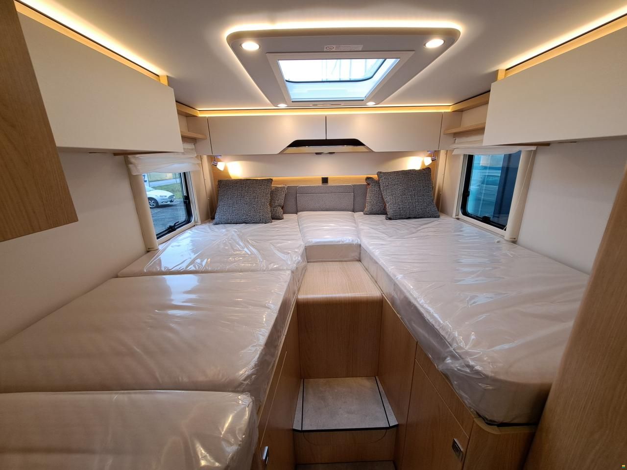 Hymer B MC T 580 Black Line
