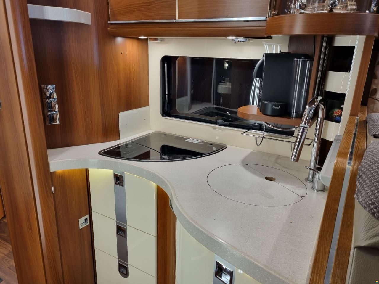 Carthago chic e-line I 51 QB Suite Yachting