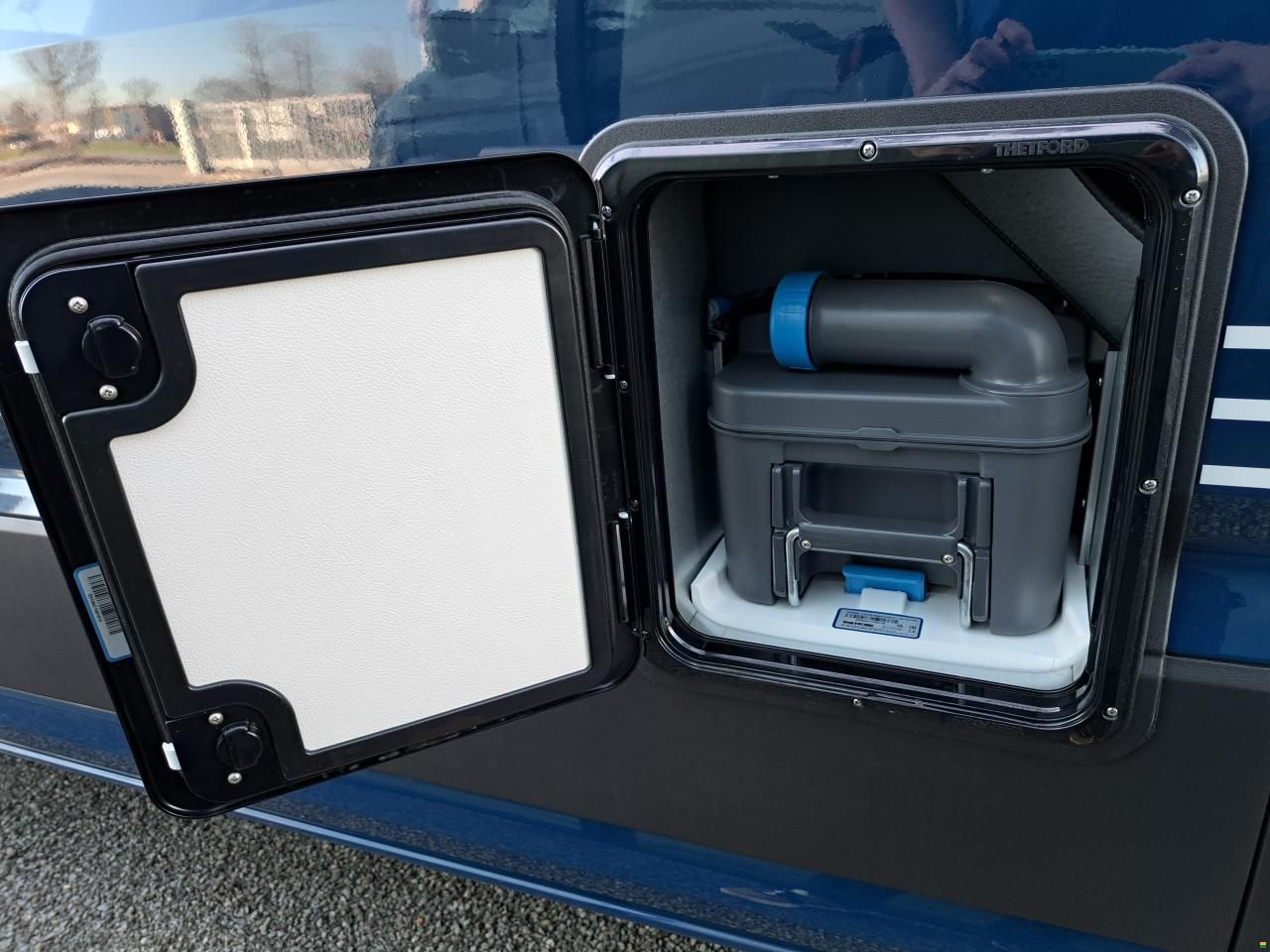 Hymer Eriba Car 600 blue