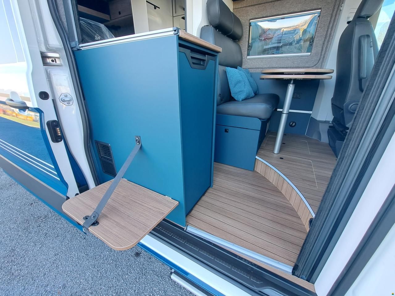 Hymer Eriba Car 600 blue