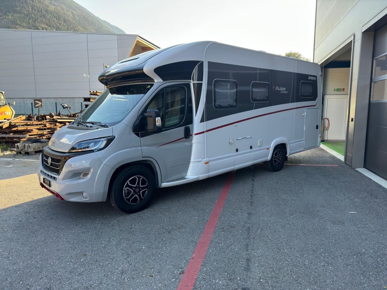 Dethleffs Pulse Classic 90 T 7051 EBL