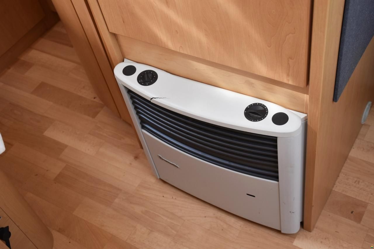 Knaus TABBERT SÜDWIND 450 FU