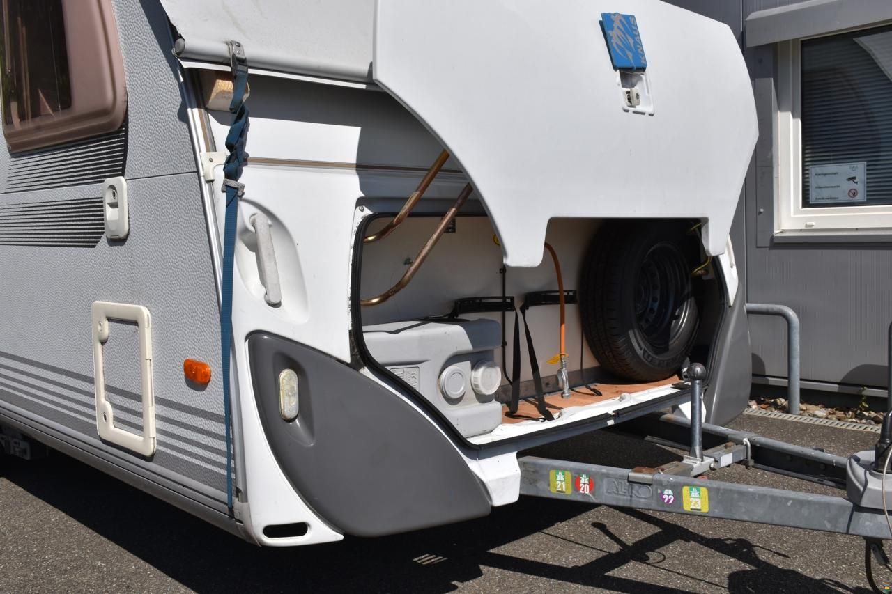 Knaus TABBERT SÜDWIND 450 FU