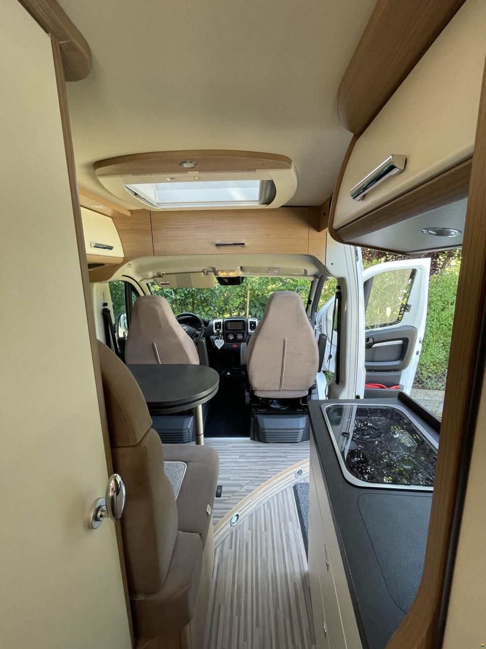 Malibu Carthago Van 600