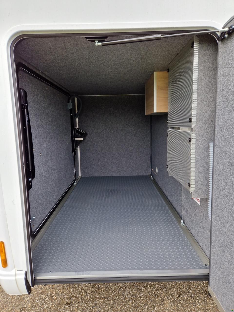 Frankia Neo T 7 GDK NEO 3,5 t Black-Line